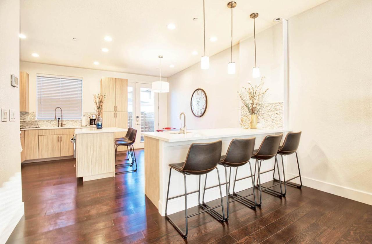 Beautiful 3 Bedroom Townhouse In Old Town North, Brewery District Fort Collins Exterior foto